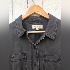 Madewell long sleeved crop top button up size S